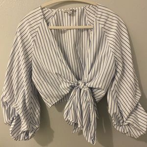 White/Blue striped casual crop top.